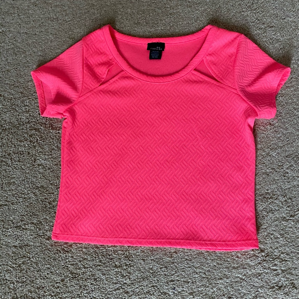 Crop hot pink top